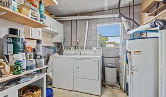205 Barefoot Ln, Atlantic Beach, NC 28512