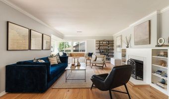 2061 N Roosevelt Ave, Altadena, CA 91001