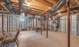 207 Game Ln, Blakeslee, PA 18610