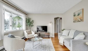 19 Tremlett Rd, Billerica, MA 01821