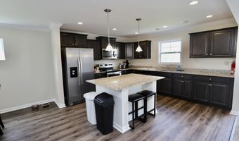 17 Carriagebrook Cir, Camden, SC 29020