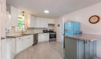 715 Cora Dr, Baton Rouge, LA 70815