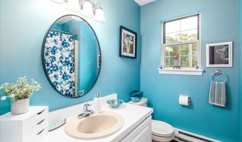 89 Candlewood Lake Rd, Brookfield, CT 06804