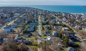 100 Renfrew Ave, Middletown, RI 02842