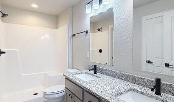 39 Harmony St, Buffalo, WY 82834