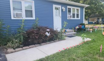 200 Pacific Ave, Beachwood, NJ 08722