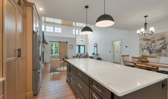 40 Christian Hill Rd, Amherst, NH 03031
