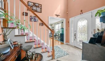 1 SOUTHDOWN Dr, Andover, NJ 07848