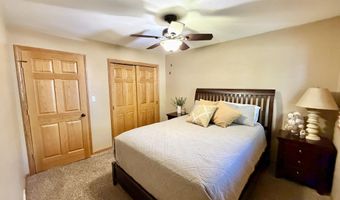 814 S Park St, Aberdeen, SD 57401