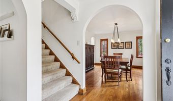 227 Overwood Rd, Akron, OH 44313