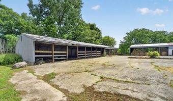 13550 Devereaux Rd, Albion, MI 49224