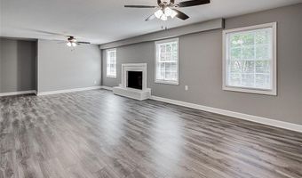 604 Hemlock Dr, Asheboro, NC 27205