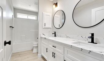 22562 Houston St, Apple Valley, CA 92308
