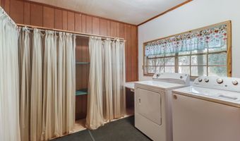 1739 Thomas Jefferson Dr, Biloxi, MS 39531