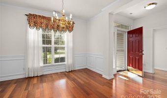 2 Thornwood Ct, Arden, NC 28704