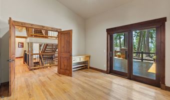 129 Bjork Dr, Bigfork, MT 59911