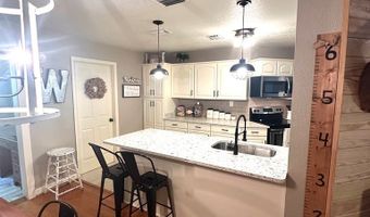 73 Worley Dr, Apalachicola, FL 32320