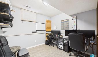 318 Elm Ave, Baltic, SD 57003