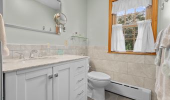 104 Benz St, Ansonia, CT 06401