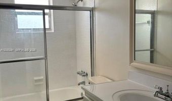 2815 NE 201st Ter L220, Aventura, FL 33180