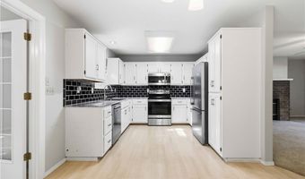 10 Wimborne Ln, Bella Vista, AR 72715