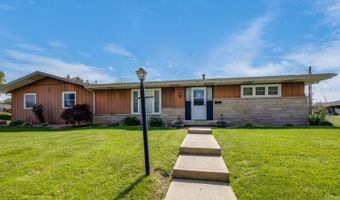 421 Country Club Dr, Batesville, IN 47006