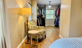 8249 Burn Ct, Indianapolis, IN 46217