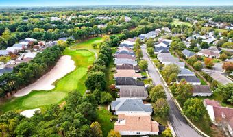 16 Greenways Ln, Lakewood, NJ 08701