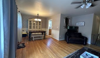 3910 FOREST GROVE Dr, Annandale, VA 22003