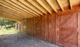 2 Firefly Dr, Baldwin, ME 04091
