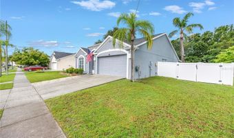303 LAKEWAY Ln, Apollo Beach, FL 33572