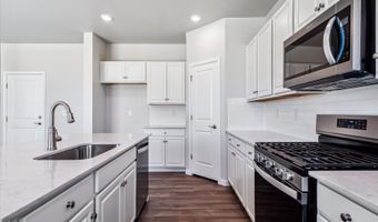 25042 E 34th Pl, Aurora, CO 80019