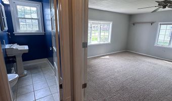 1207 8th St, Aurora, NE 68818