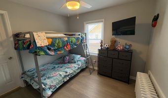 154 8th St A, Belford, NJ 07718