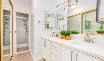 341 Opihikao Pl 422, Honolulu, HI 96825