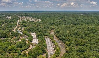 585 White Cir 406, Athens, GA 30605