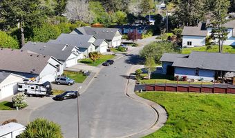 6923 OAKWOOD Ct, Brookings, OR 97415