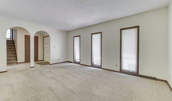 6843 Glacier Dr, Indianapolis, IN 46217