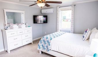 58 Allston Ave, Middletown, RI 02842