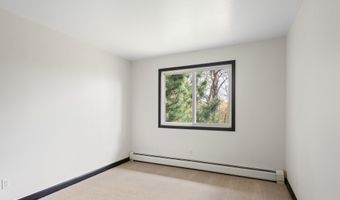 132 Hickory Ln, Bethlehem, CT 06751