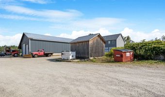 826 S Barnstead Rd, Barnstead, NH 03225