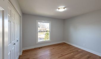 719 Webster St, Algonquin, IL 60102