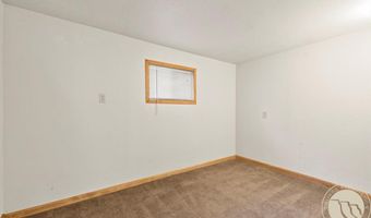 226 Moore Ln, Billings, MT 59101