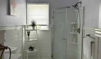110 Winsor Ave, North Kingstown, RI 02852