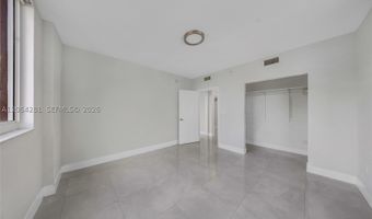 2775 NE 187th St 318, Aventura, FL 33180