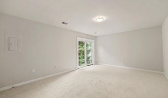 2213 S POLLARD St, Arlington, VA 22204