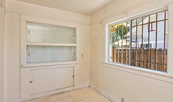 911 N Dos Robles Pl, Alhambra, CA 91801