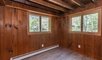 4 Amicalola Dr, Alloway, NJ 07422