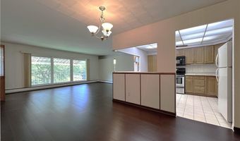 31 Park Lane Ct, Amherst, NY 14221