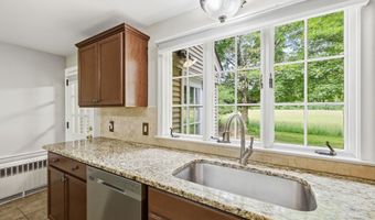 2157 Chamberlain Hwy, Berlin, CT 06037